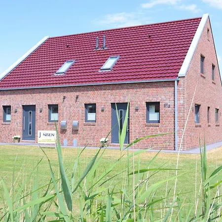 Lee Holiday home