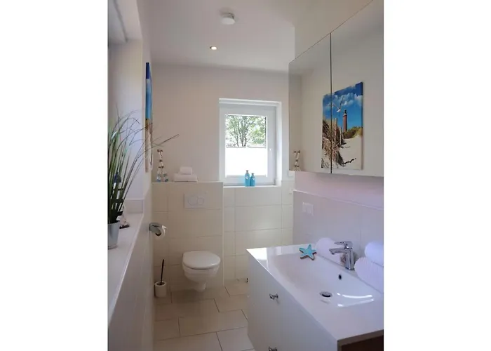 Nyaraló Lee Dorumer Neufeld